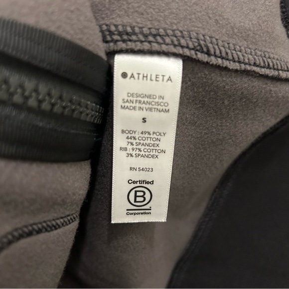 Athleta Triumph Printed Hoodie NWT Small Camouflage black gray sweatshirt - Picture 11 of 13